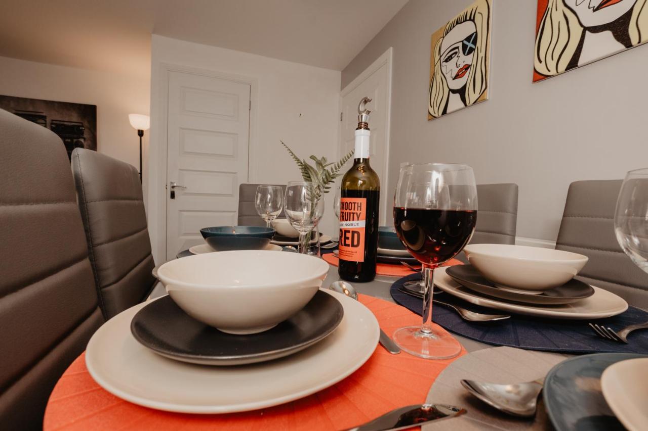 Coyle House, 3 Bed,Corby, Super Kings Or Twins, Driveway, Free Wi-Fi, Corporates Welcome Экстерьер фото